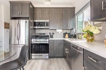 Amazing Ocean View - Luxury Manhattan Beach 1 Bedroom - Parking Kültér fotó